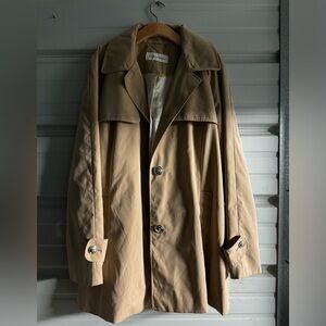 Women’s Calvin Klein Swing Rain Jacket- Excellent Used Condition